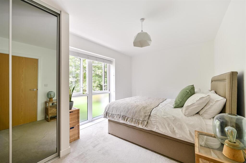Apartment in Arborfield Garrison, Barkham - More