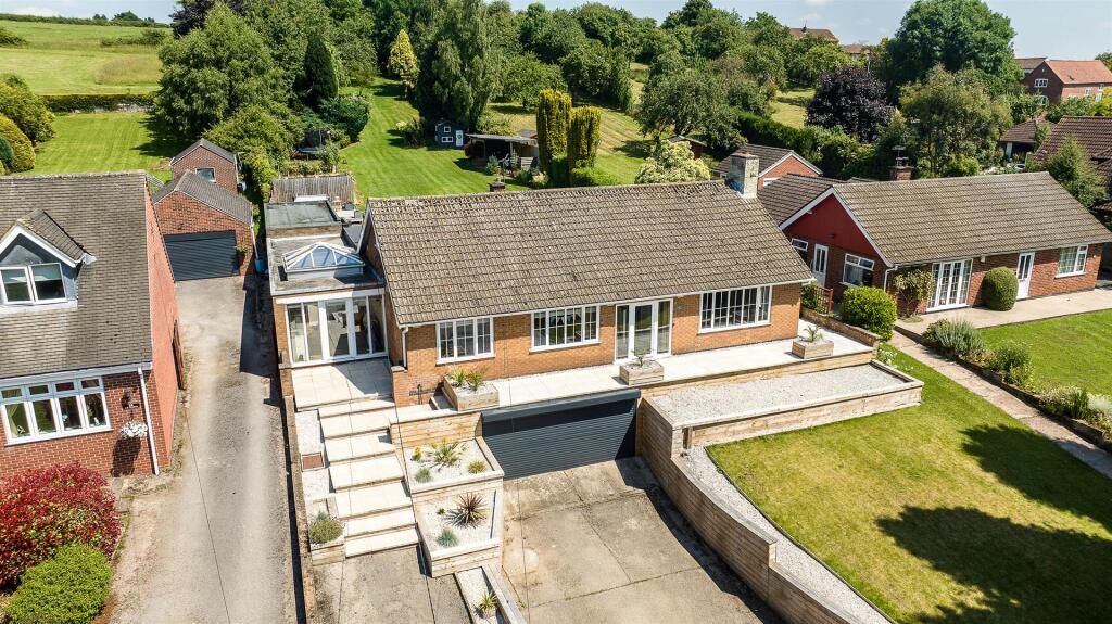 House in Nottingham, Lambley - View 2