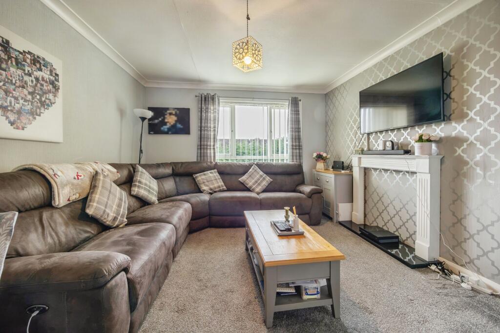 Easter Drylaw Avenue, Edinburgh, EH4 - View 2