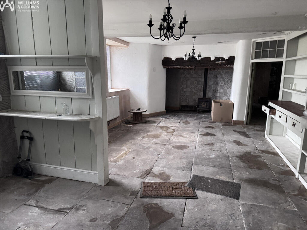 House in Llandudno - View 3