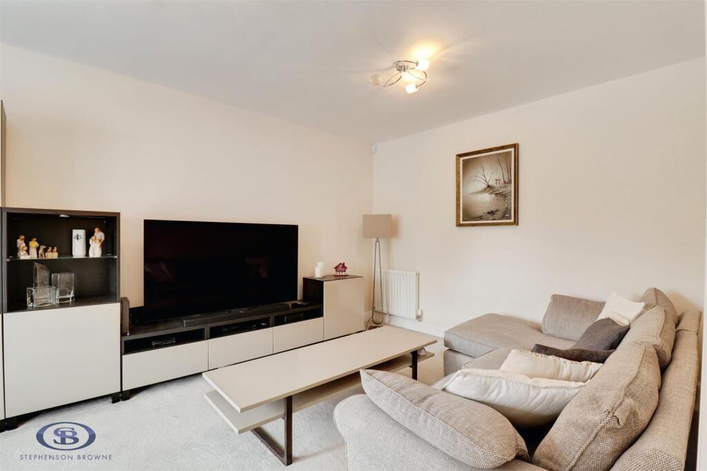 House in Stoke-on-Trent - View 5