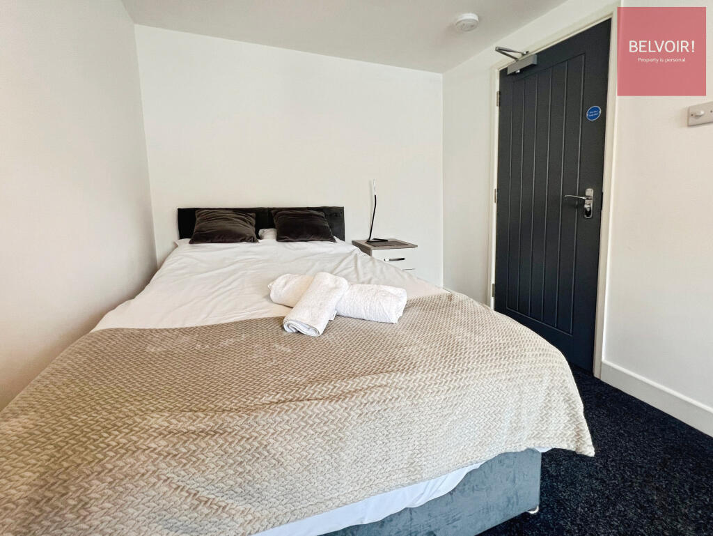 Main image of property: Grimsby Road, Cleethorpes, DN35