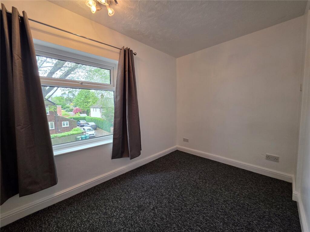Apartment in Nottingham, Carrington - View 2