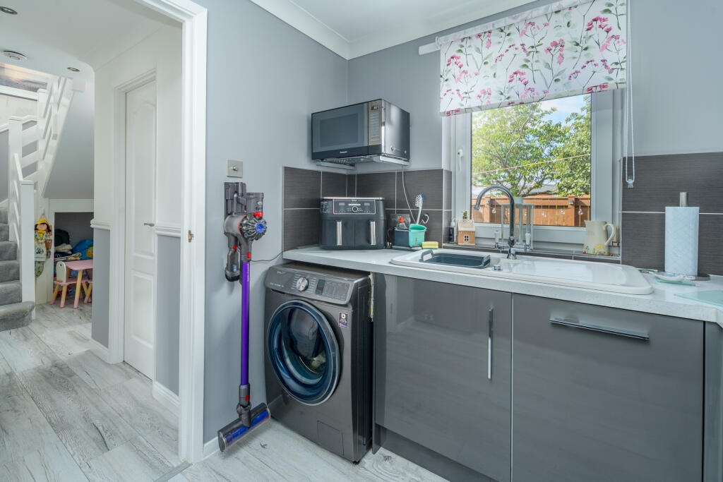House in Newcastle upon Tyne, East Chevington - More