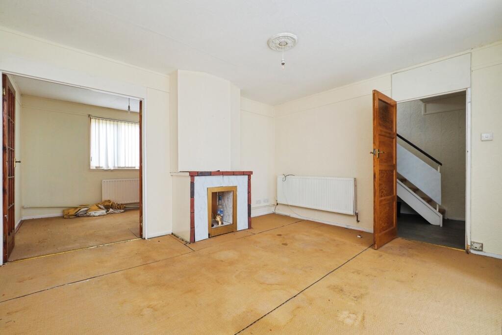 House in Nottingham, Bilborough - More