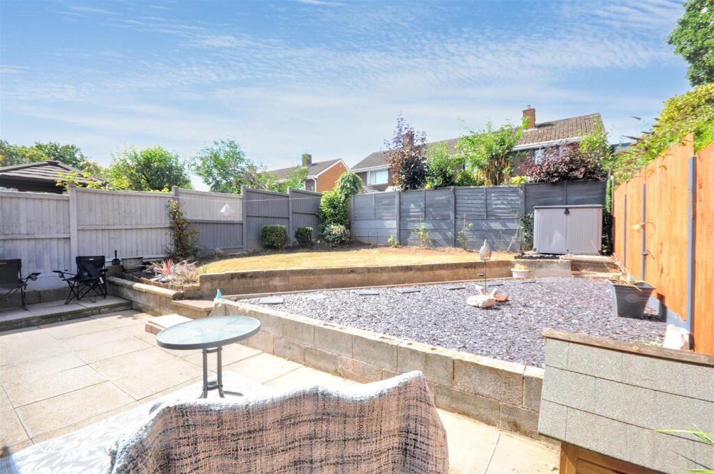 House in Stafford, Stone - View 4