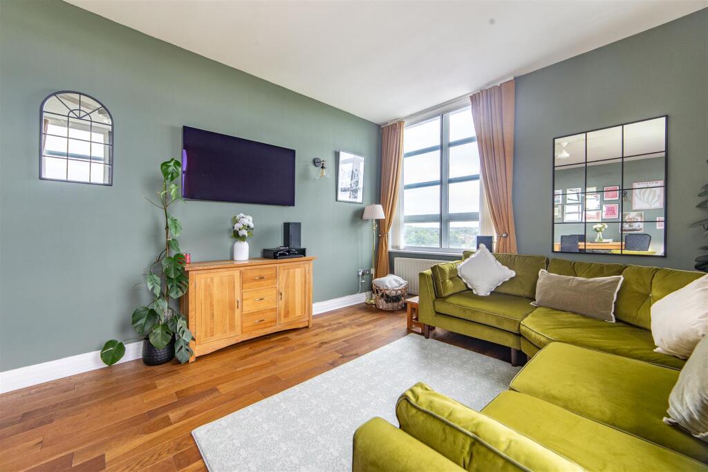 Apartment in Newcastle upon Tyne - More
