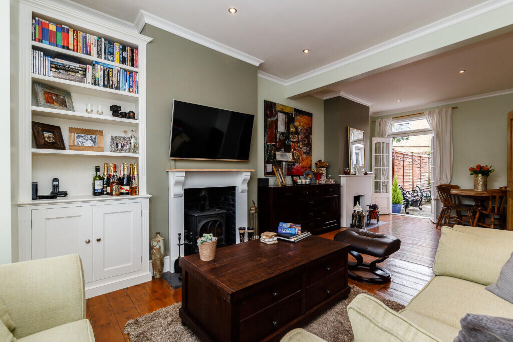 Main image of property: Plum Lane, London