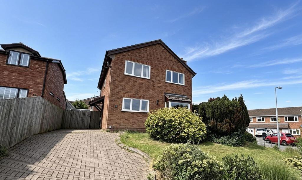 Main image of property: Bryn Cadno, Upper Colwyn Bay