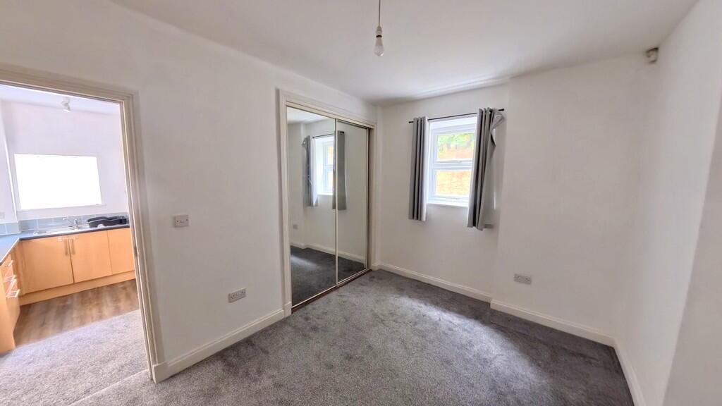 Apartment in Weston-super-Mare, Cliftonville - View 6