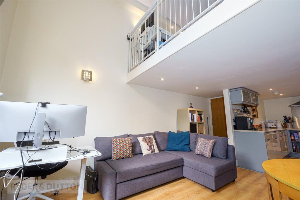 Apartment in Kirklees, West Yorkshire - View 4