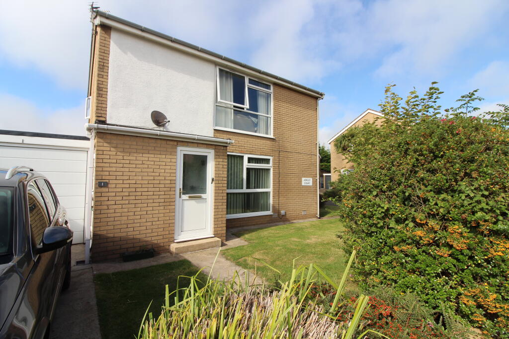 Main image of property: 2 Ashley Court, Poulton-Le-Fylde, Lancashire FY6 7SH