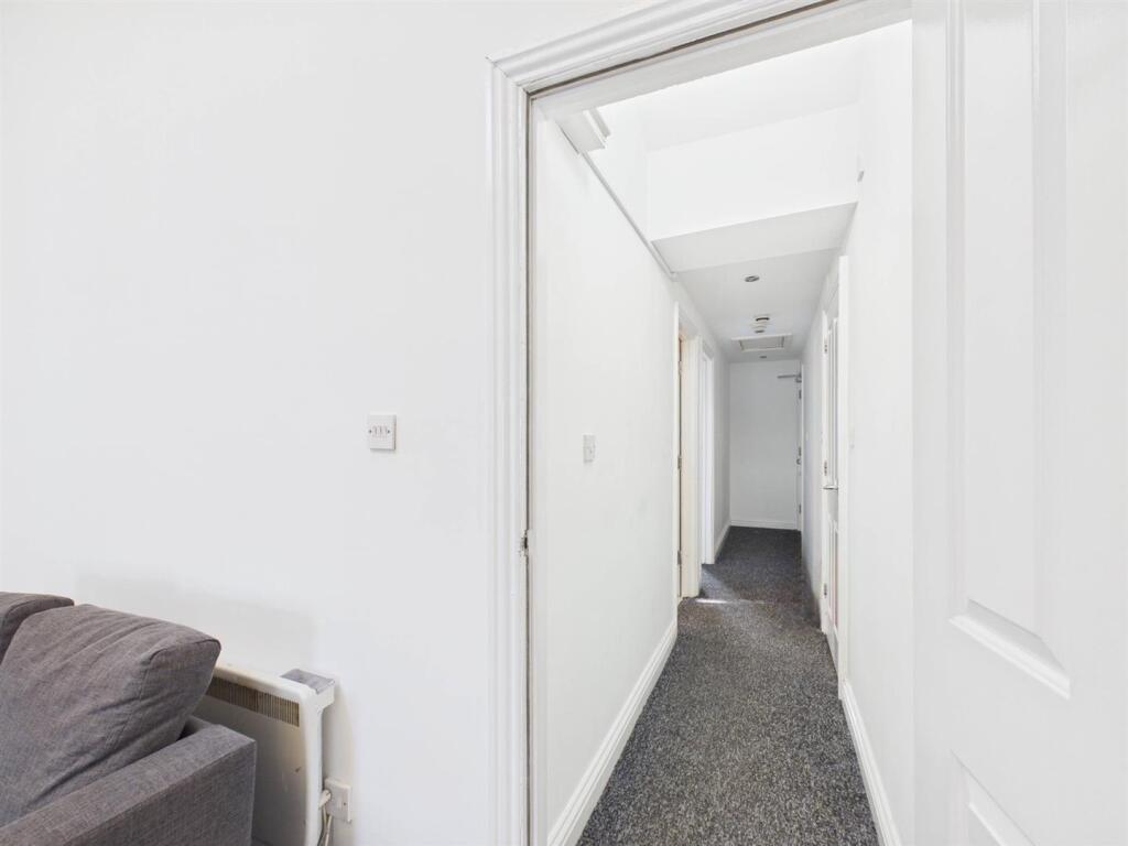 Apartment in Warwick, Milverton, Royal Leamington Spa - View 5
