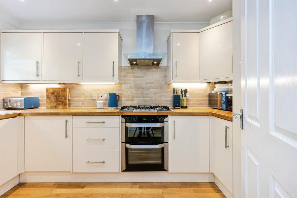 Additional image 8 of Royal Road, St. Albans