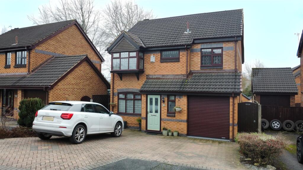 Main image of property: Henley Court, St Helens, WA10 3JR