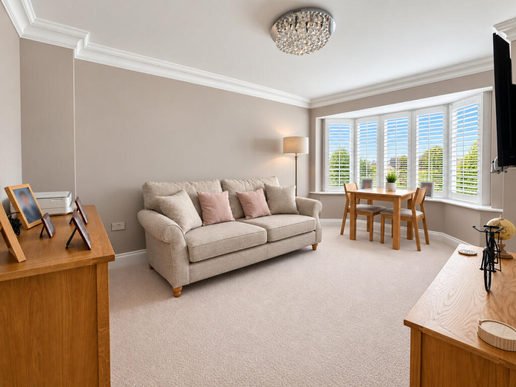 House in Rochford, Rayleigh - View 5