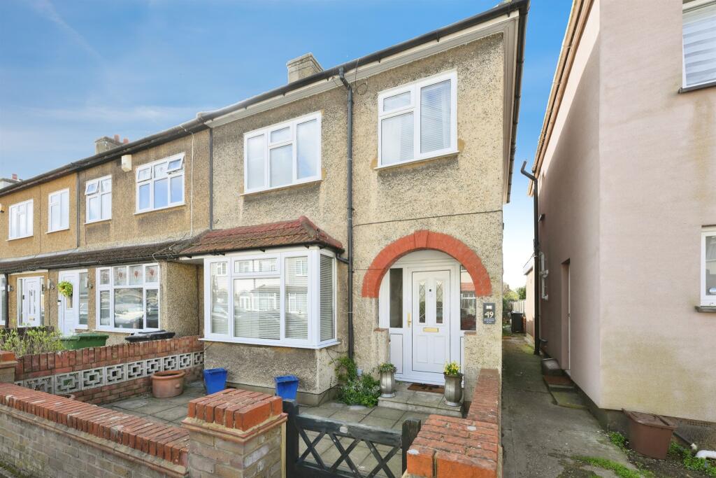 Main image of property: Murchison Road, Hoddesdon