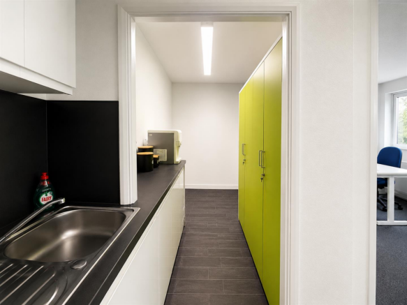 Kitchen Dining Area