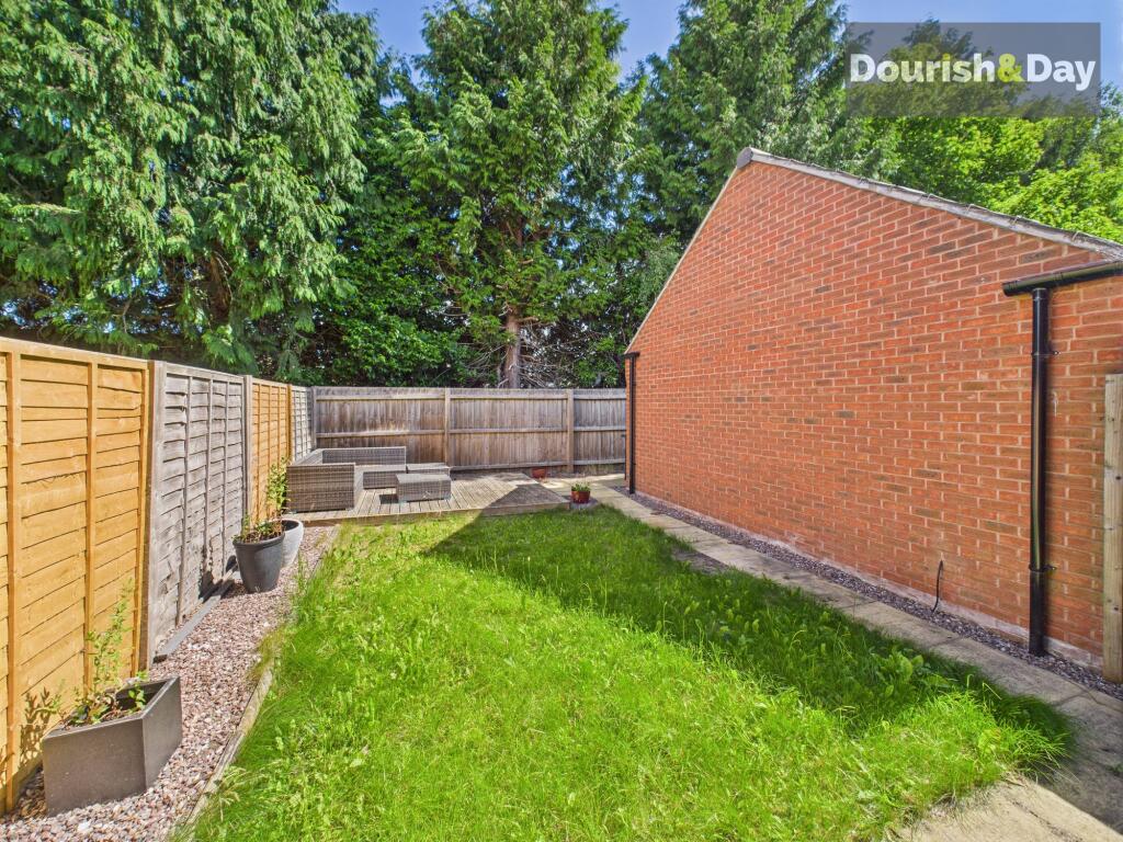 Pearl Brook Avenue, Stafford, ST16 photo 4