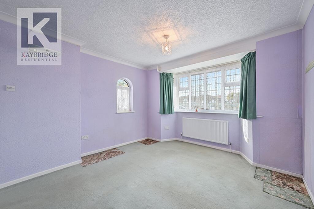 House in Worcester Park, Cuddington, West Ewell - View 2
