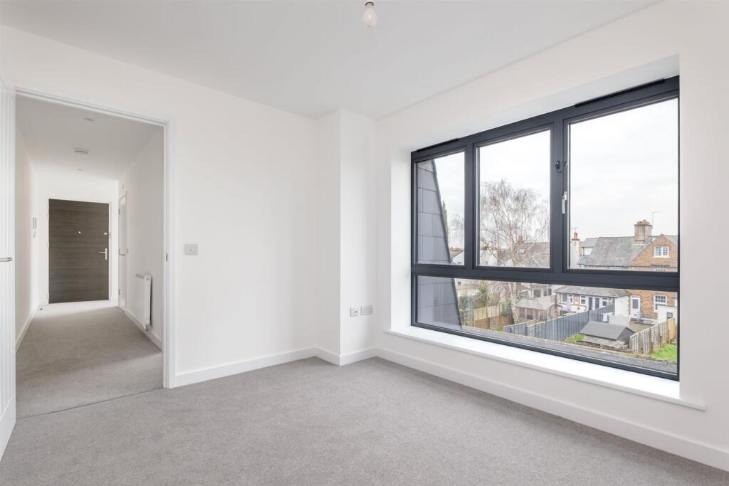 Bailey House, Barttelot Road, Horsham photo 3