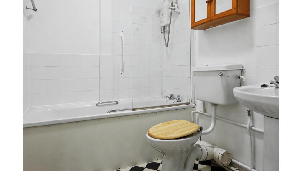 Apartment in London - View 4