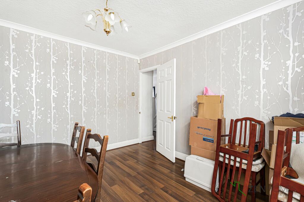 House in London, Edmonton - View 6