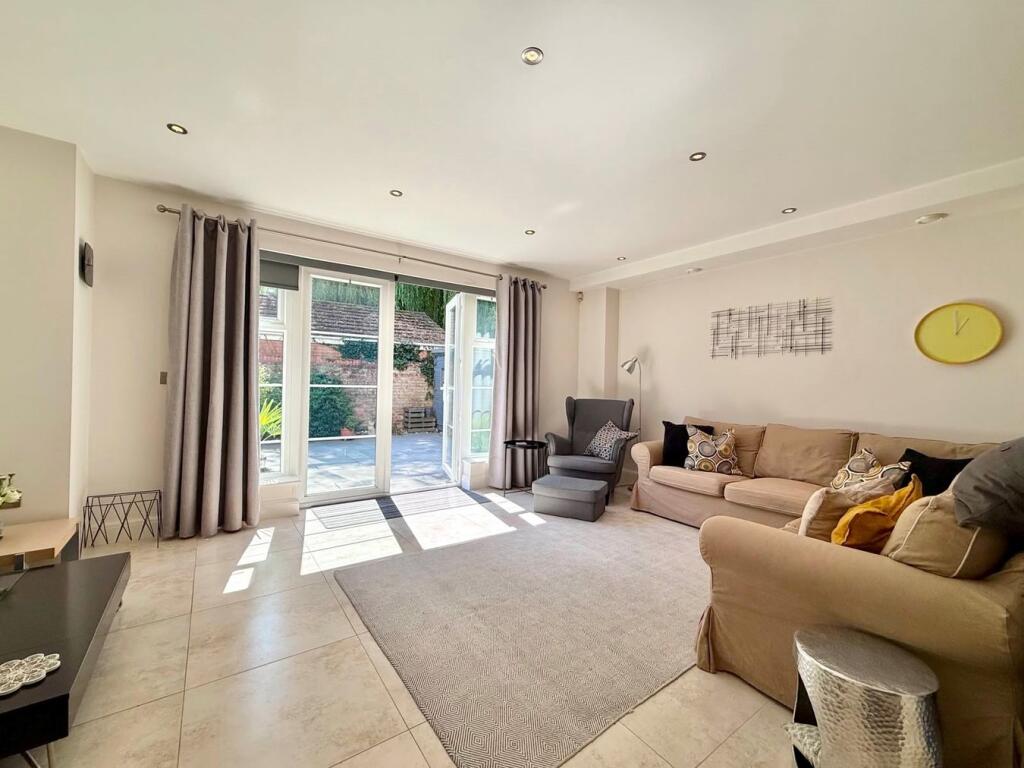 House in Poole - View 4