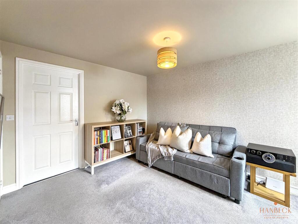 House in Hull, Kingswood - View 4