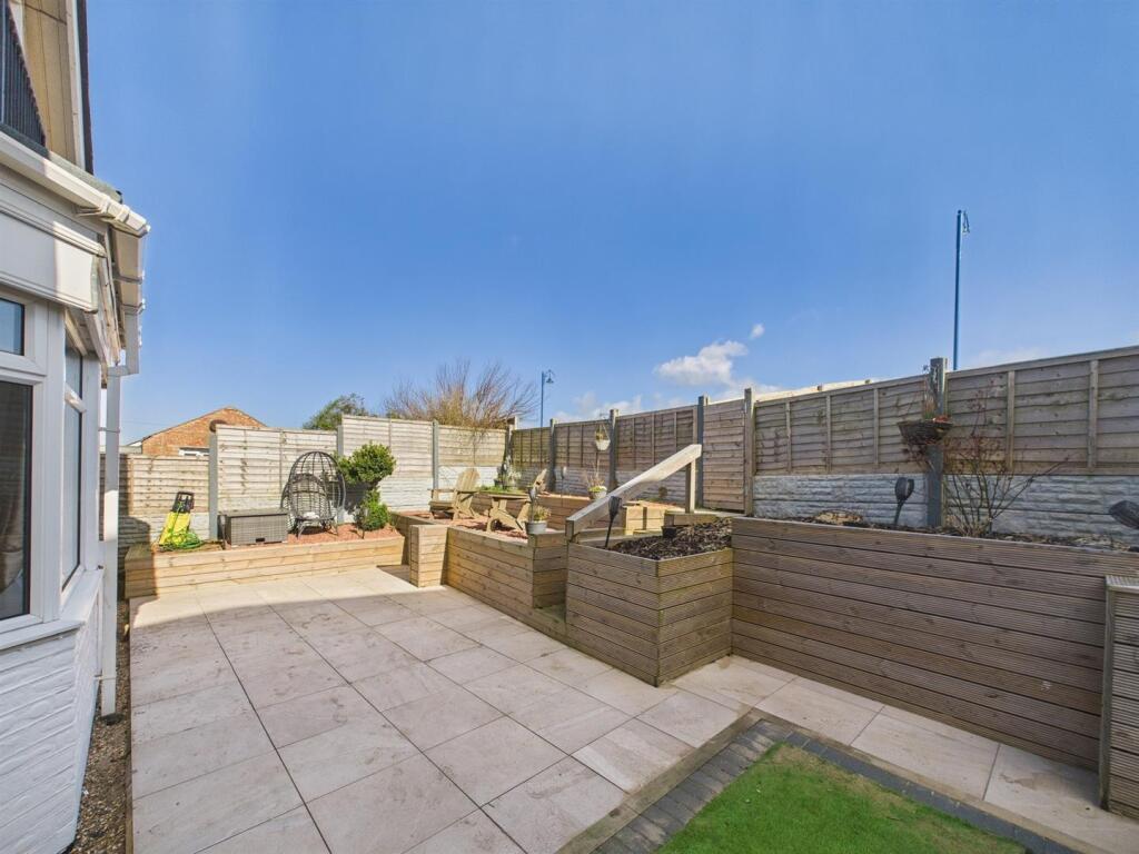 Queens Park Close, Mablethorpe photo 2