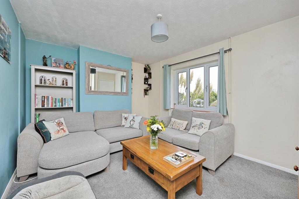 House in Ipswich - View 3