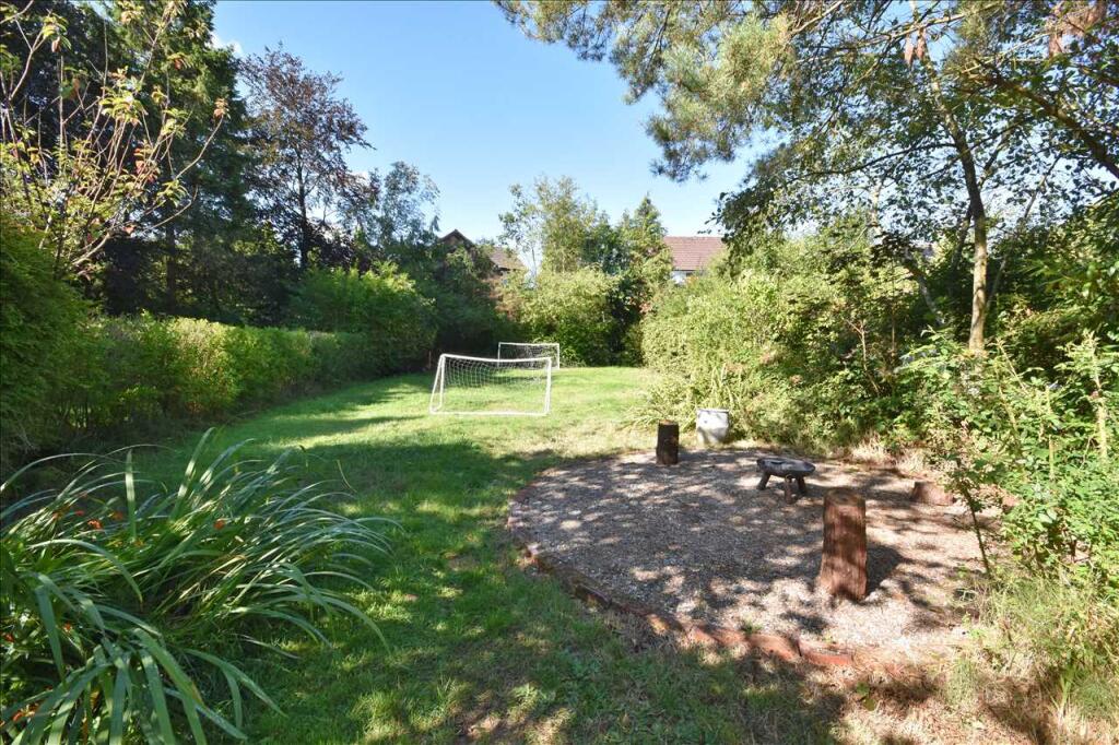 House in Chorley, Clayton-le-Woods - View 4
