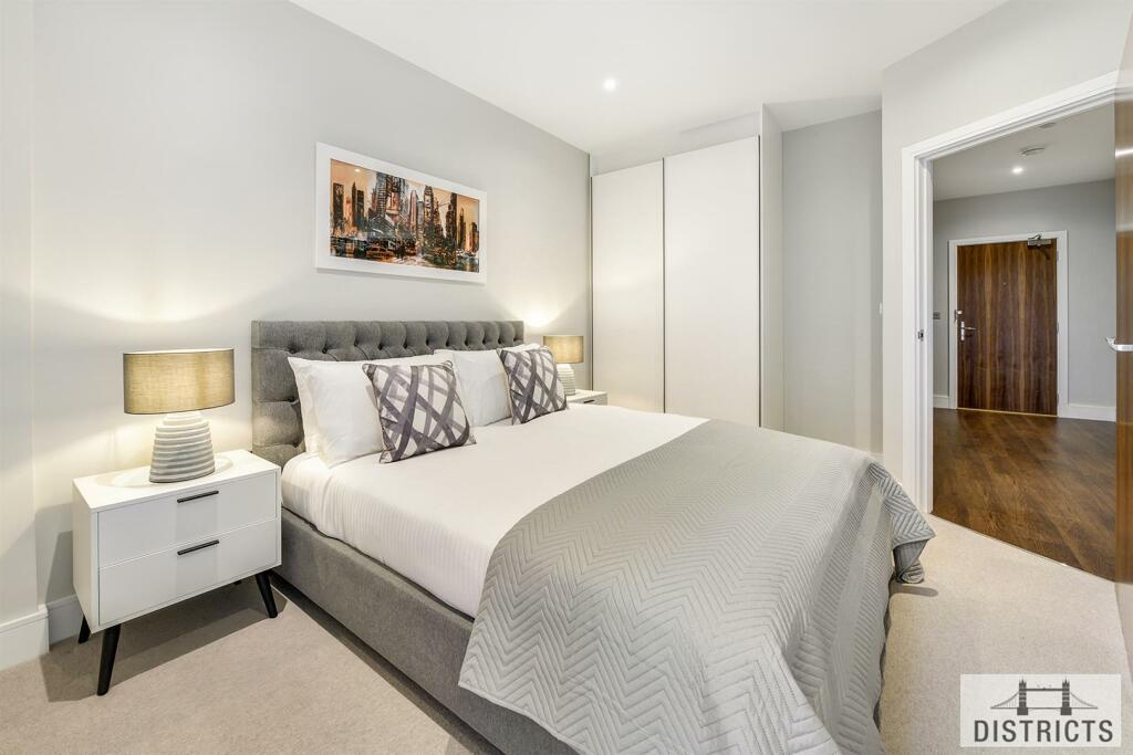 Apartment in London, Blackwall - View 2