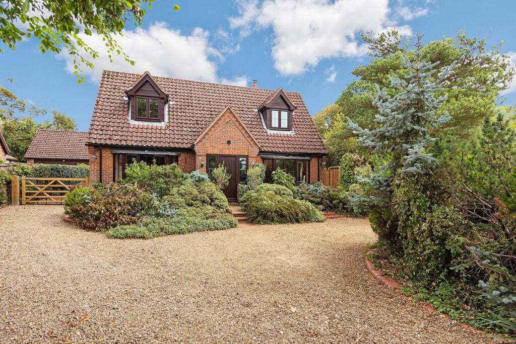 5-bed detached on London Road, Downham Market, SAT NAV PE38 9AT, £750,000