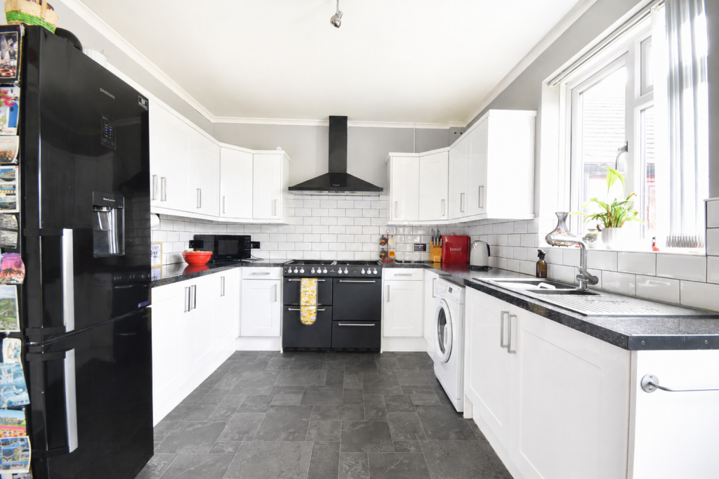House in Amber Valley, Aldercar and Langley Mill CP - View 3