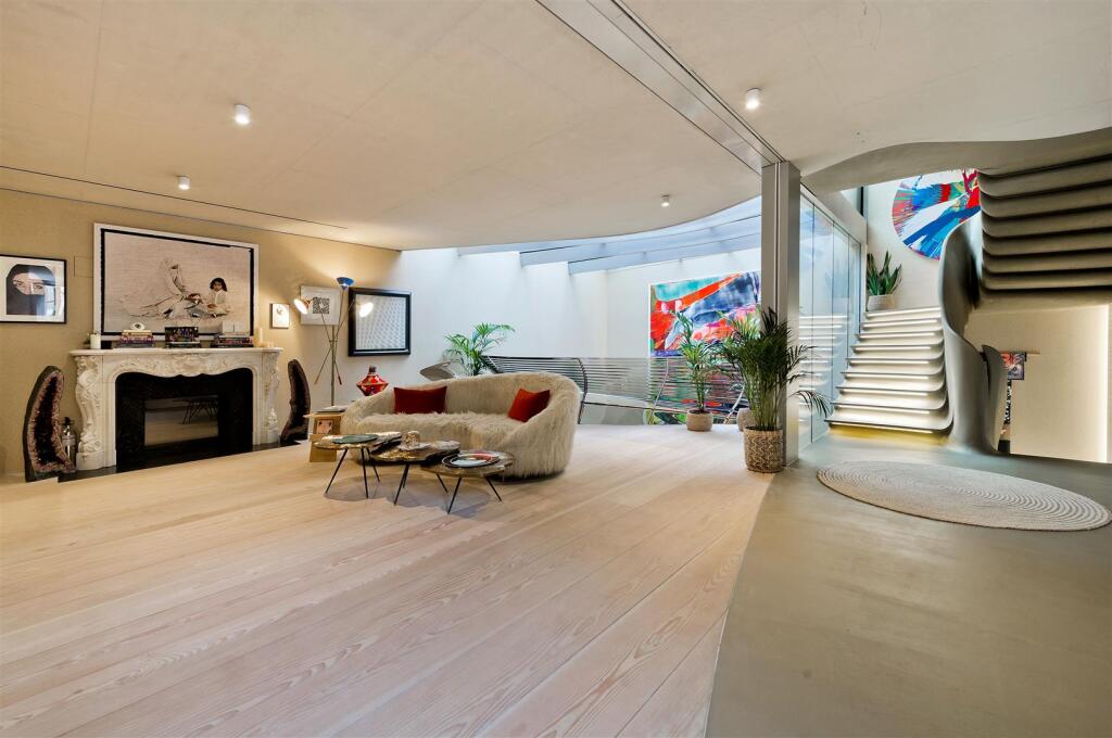 House in London - View 3