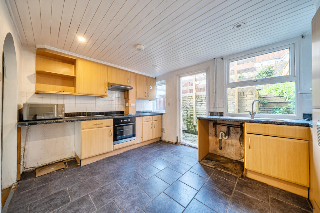 House in London, Hawkwood, Chislehurst - View 5