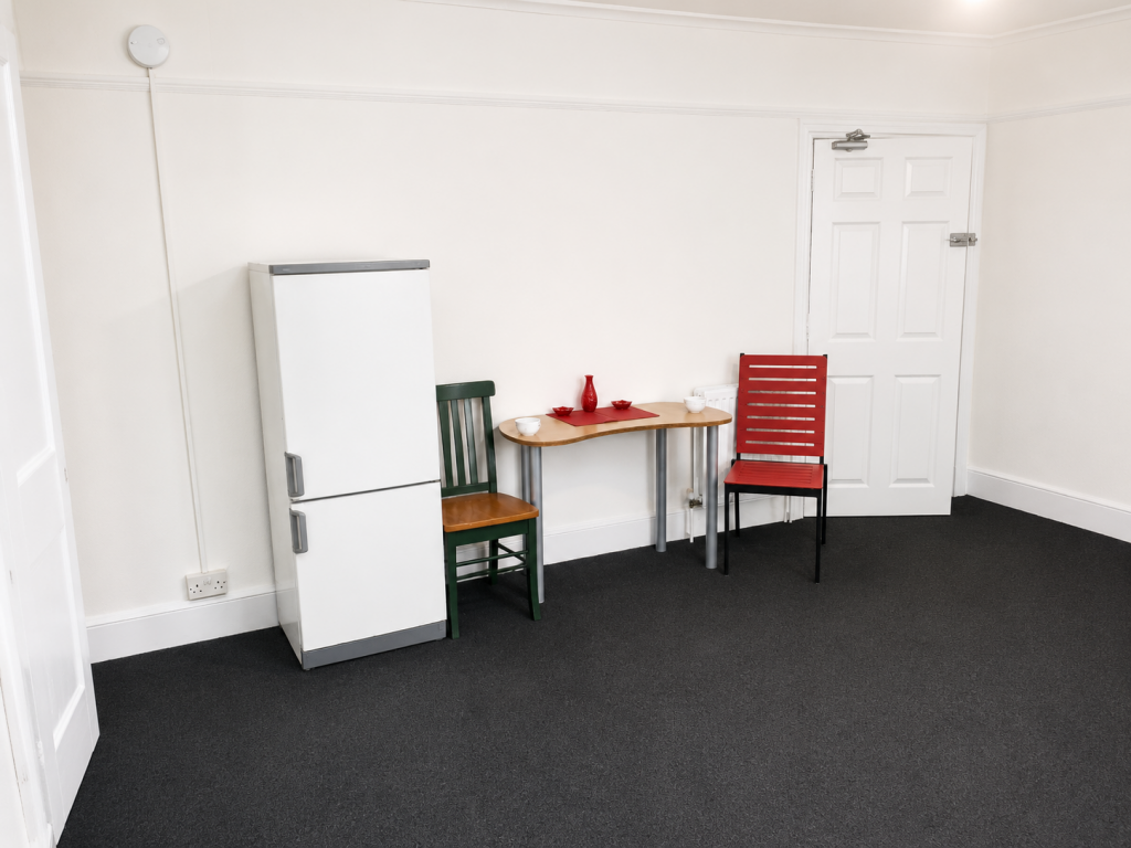 Queens Terrace, Southampton, SO14 - More