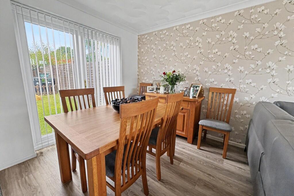 Verwood photo 4