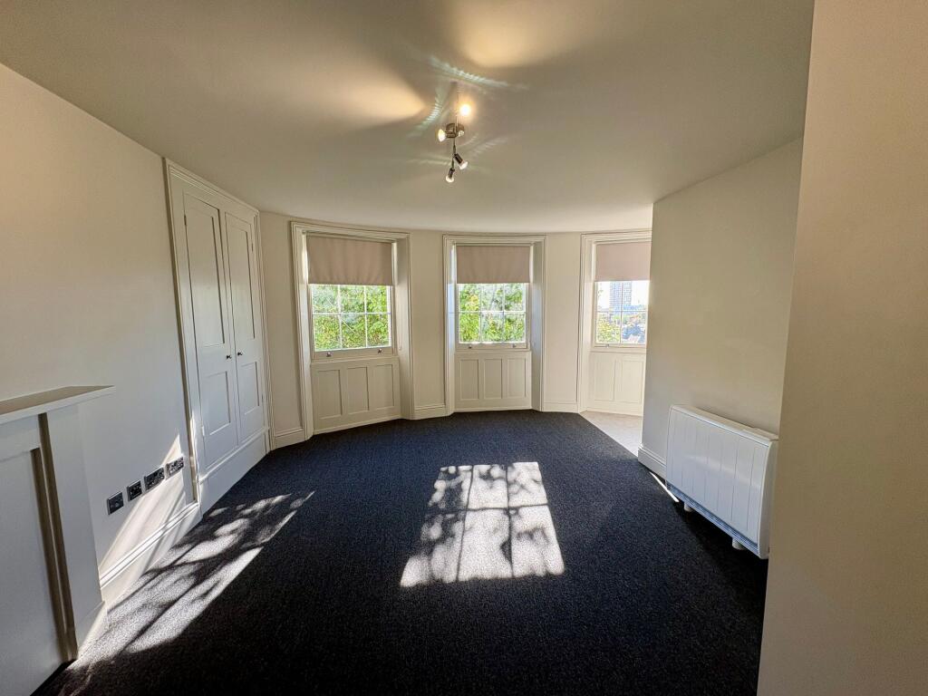 Apartment in Brighton - View 3