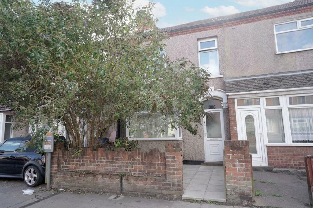 3-bed terraced on Wellington Street, Grimsby, DN32, £80,000