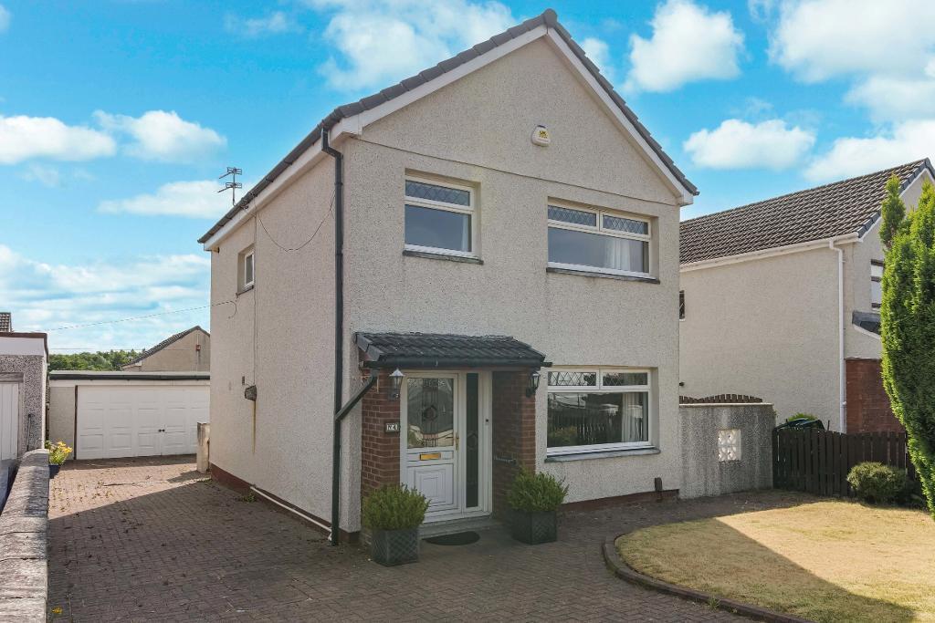 Main image of property: Linlithgow Gardens, Mount Vernon, G32 0TR