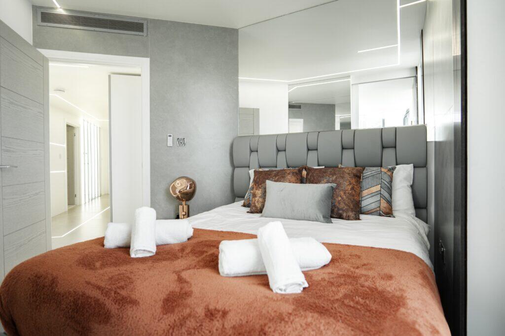 Additional image 21 of Apartment 2104 Beetham Tower, 10, Holloway Circus Queensway, B1 1BA