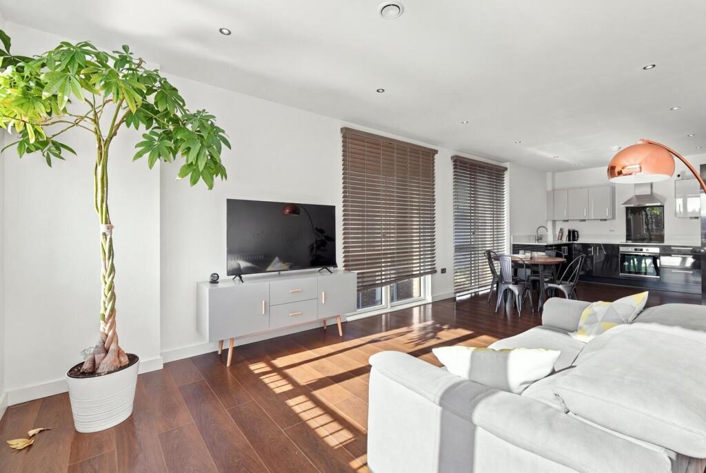 Apartment in London - More