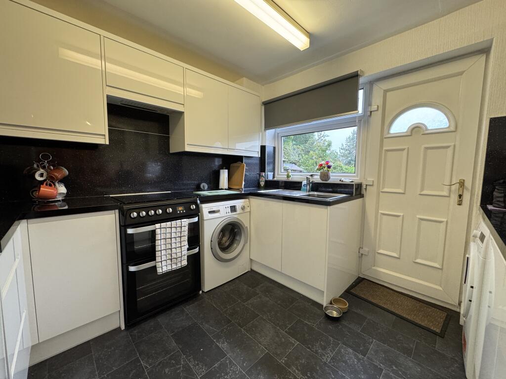 East Lea, Denton photo 3