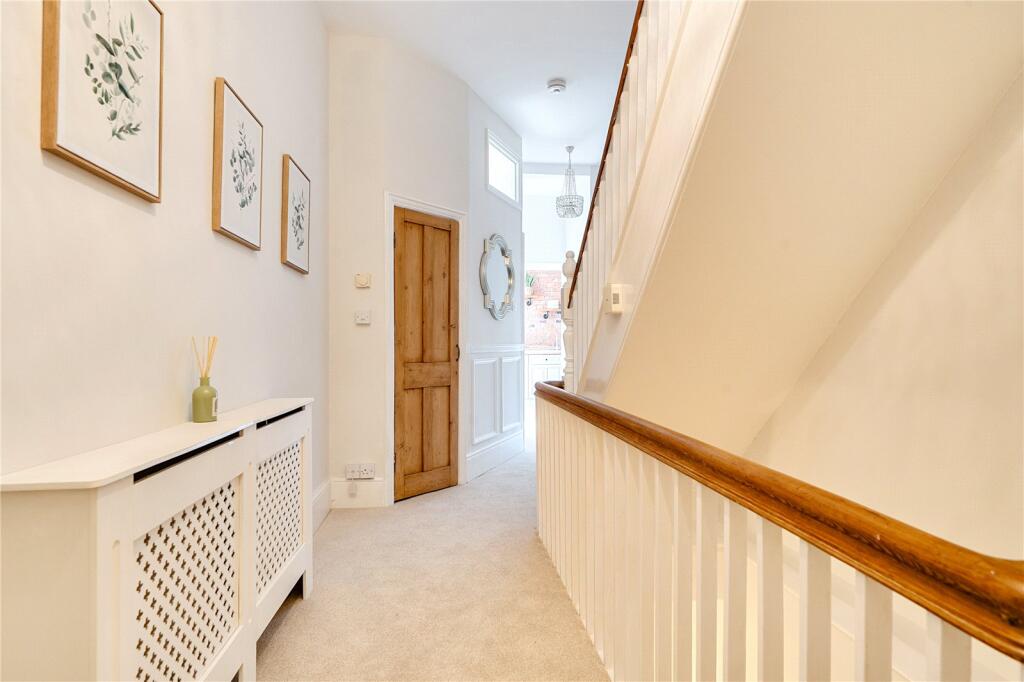 Apartment in Taunton, Rowbarton - View 4