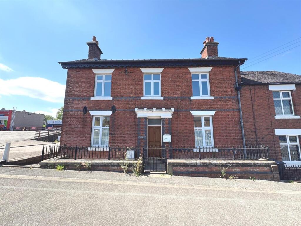 4-bed semi-detached on Ashbourne Road, Leek, £240,000