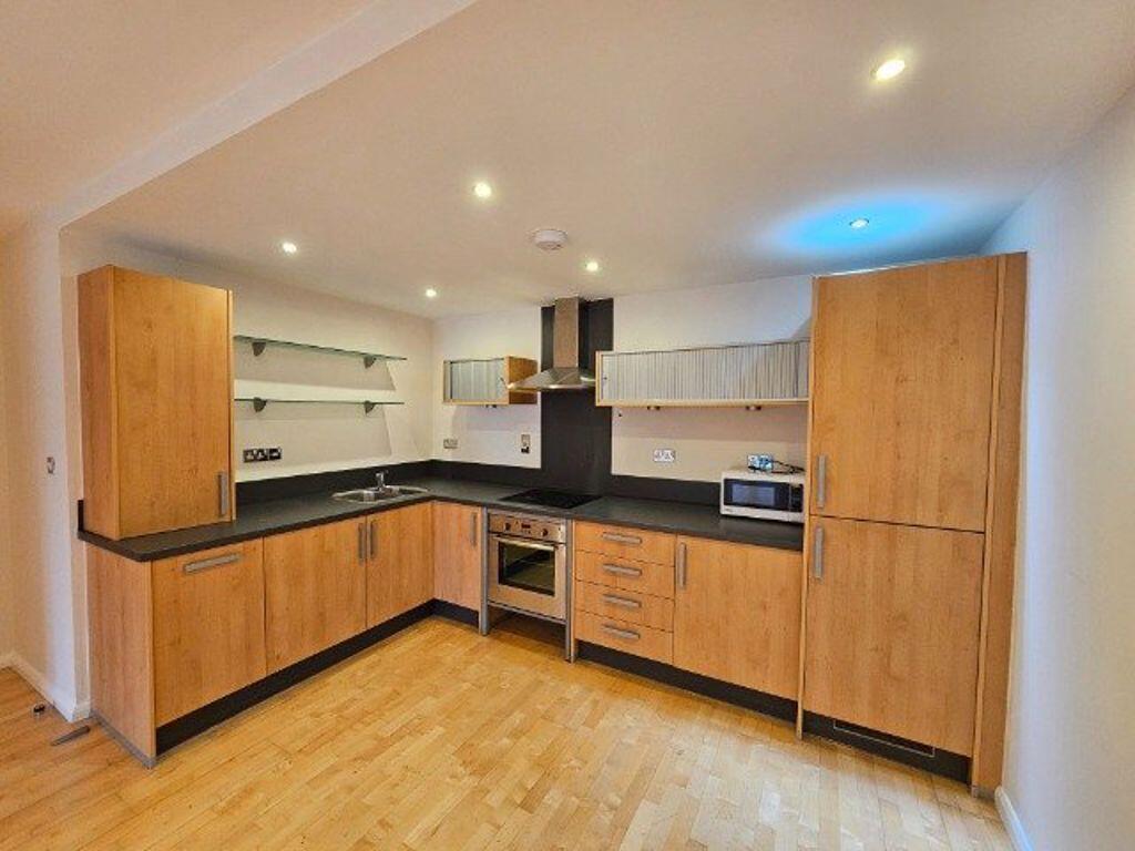 Apartment in Nottingham, Rainbow Quarter, St Ann's - View 2