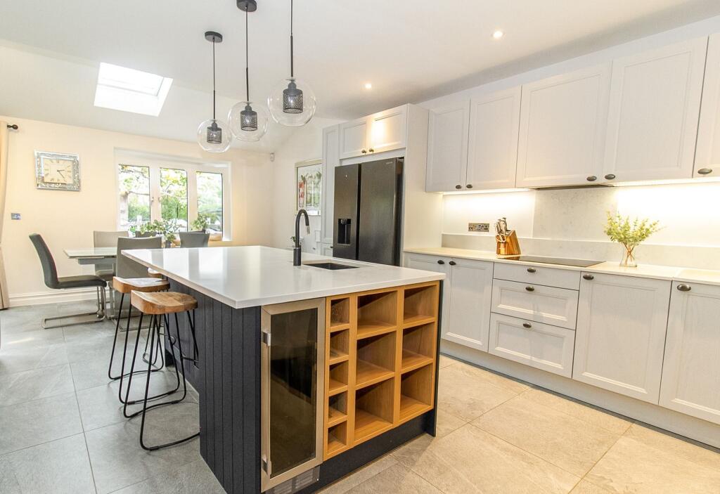 House in Hart, Edenbrook Village, Fleet - View 4