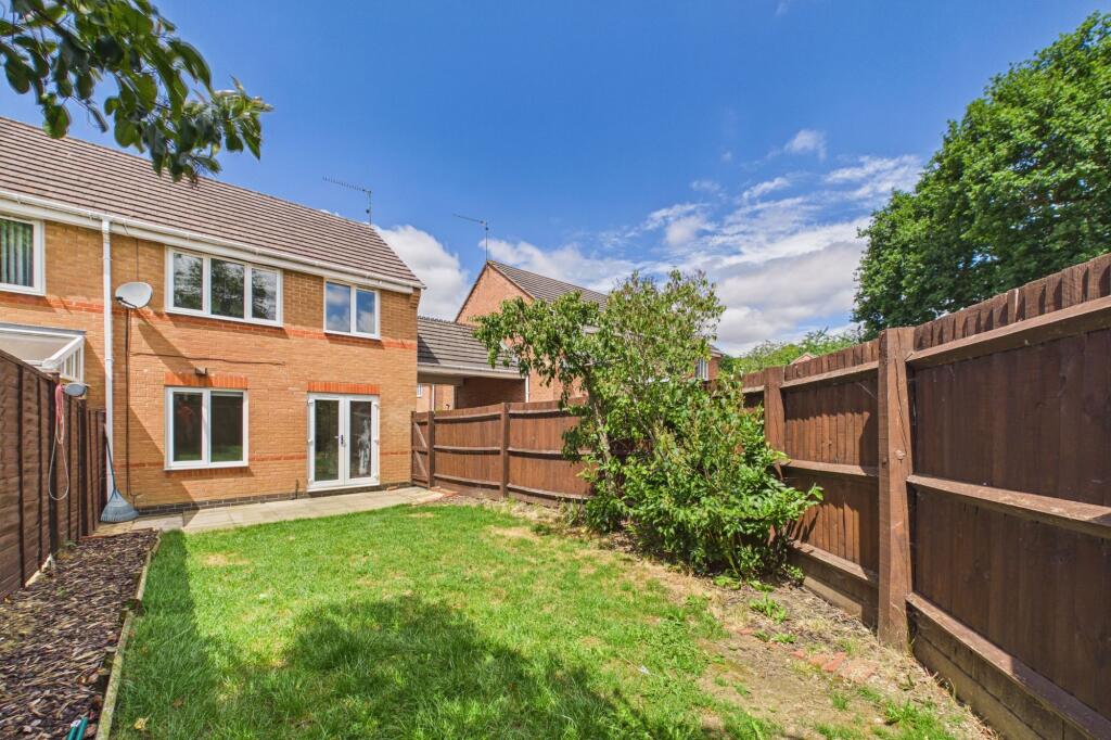House in Towcester, West Northamptonshire - View 2